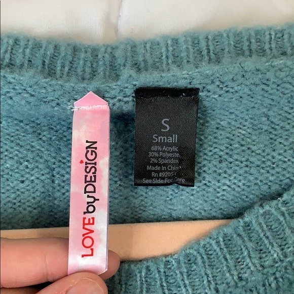 Sweater - Picture 2 of 2